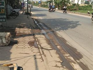 Bán nhà 3 tầng mặt phố,kinh doanh siêu đỉnh,đang có dòng tiền 100tr/ năm
