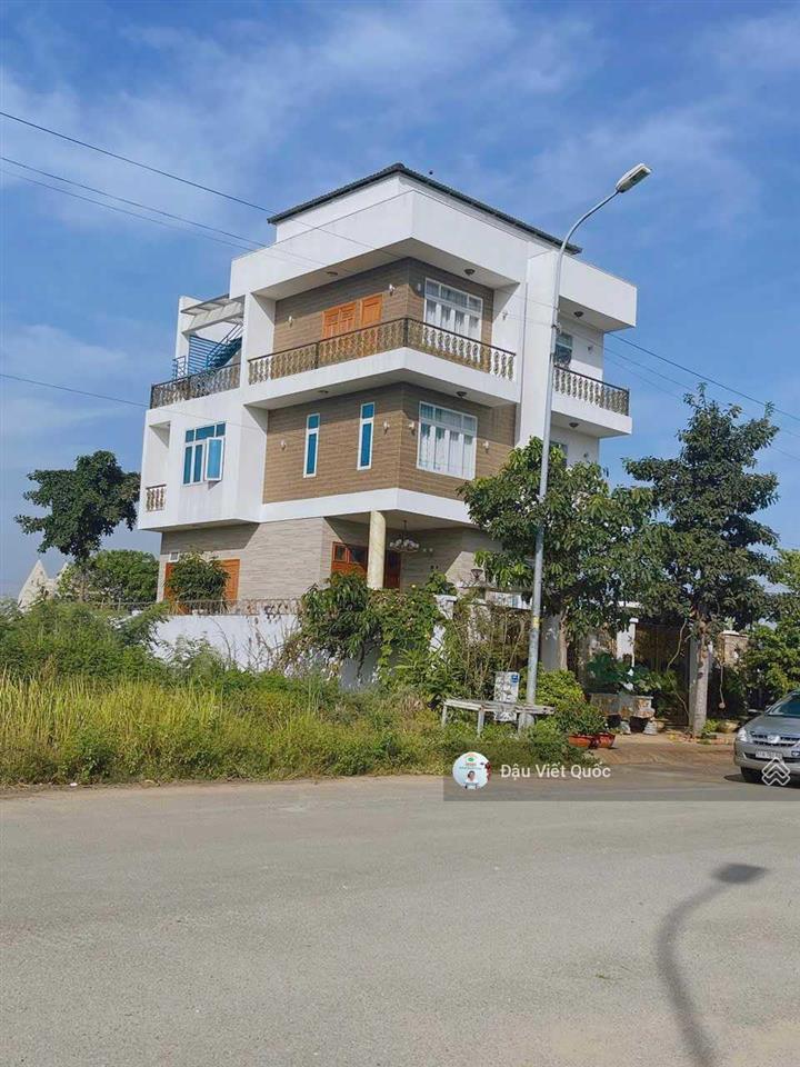 Bán gấp lô k, đường 16m dự án phú nhuận, mặt tiền sông, diện tích 325m2, giá bán 95 tr/m2