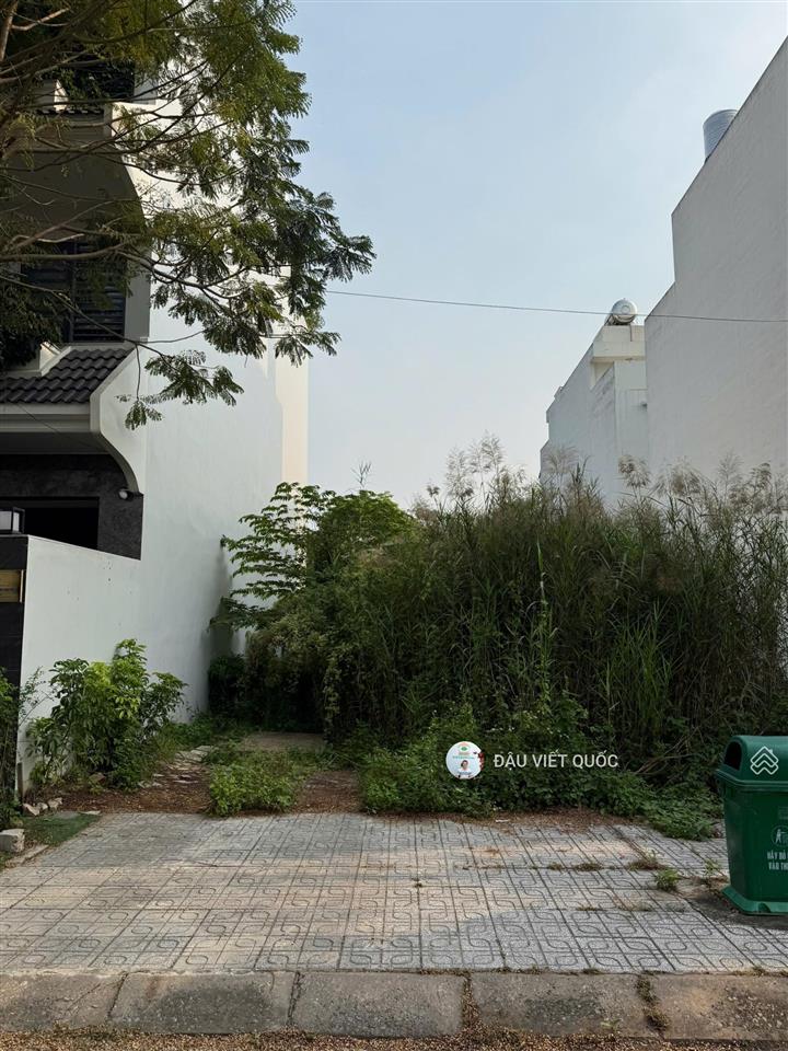 Bán nhanh nền biệt thự hưng phú 1, dt 10*18,5m, lô e, giá 75 tr/m2, p.phước long, tphcm