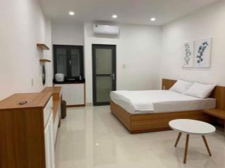 Cần bán căn nhà Vip Kinh doanh mặt tiền đường Liên Phường, dt 8x22m, giá 46 tỷ, một trệt + 5 lầu, hơn 800m2 dt sàn