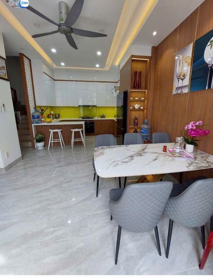 BÁN NHÀ 2 MẶT TIỀN KDC BƯNG ÔNG THOÀN – NHÀ MỚI, FULL NỘI THẤT, SỔ HỒNG HOÀN CÔNG