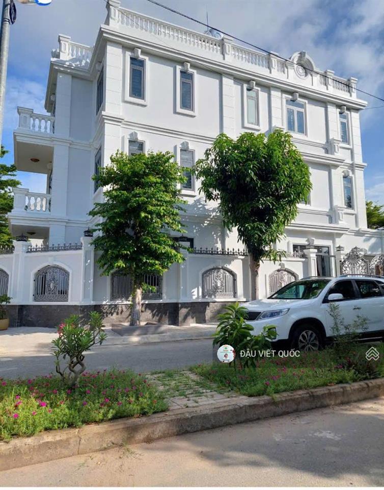 Bán biệt thự 68 bưng ông thoàn, giá 18,2 tỷ, căn góc diện tích 147,5 m2, hàng hiếm tại giá ưu đãi