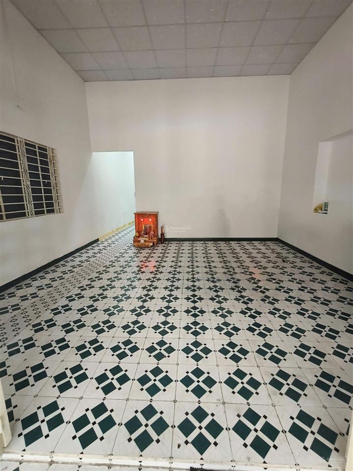 Nhà mới sơn sửa  mặt tiền đường xe tải  linh xuân  0909 714 ***