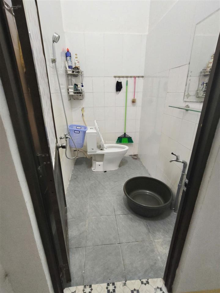 Nhà mới sơn sửa  mặt tiền đường xe tải  linh xuân  0909 714 ***