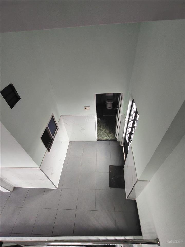 Cho thuê nhà mới sơn sửa linh xuân, thủ đức.  0909 714 ***