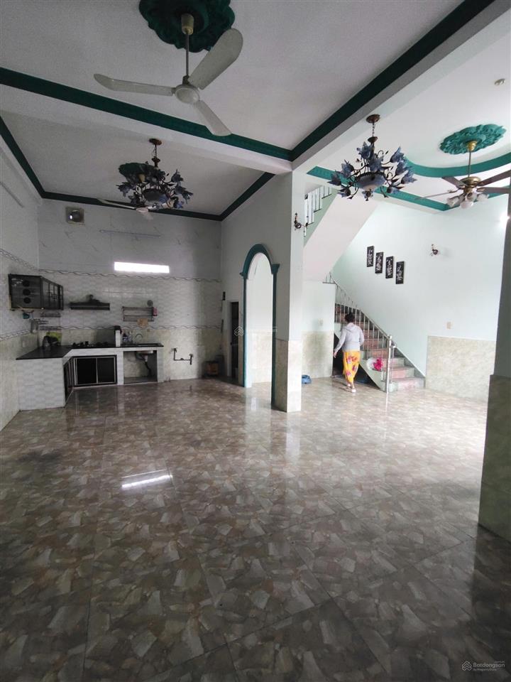 Cho thuê nhà mới sơn sửa linh xuân, thủ đức.  0909 714 ***