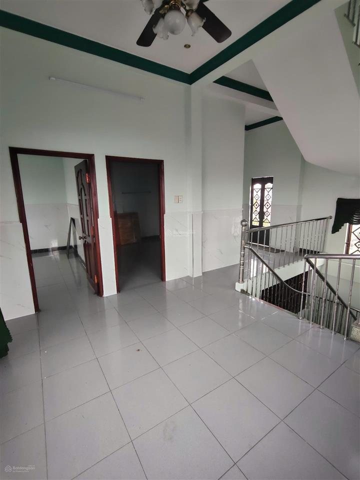Cho thuê nhà mới sơn sửa linh xuân, thủ đức.  0909 714 ***