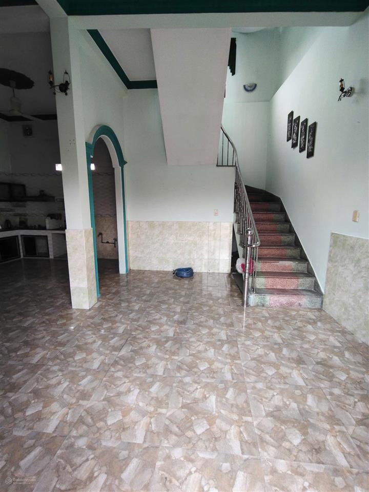 Cho thuê nhà mới sơn sửa linh xuân, thủ đức.  0909 714 ***