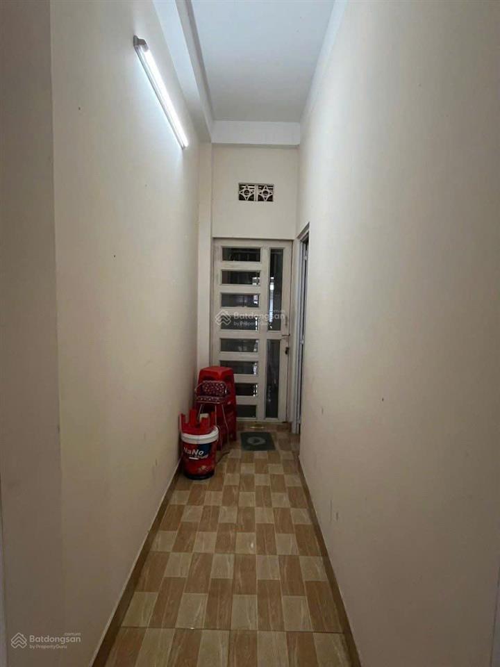 Nhà hẻm xe tải  1 trệt 1 lầu sân thượng  2pn 2wc sẵn nội thất  linh xuân  9tr