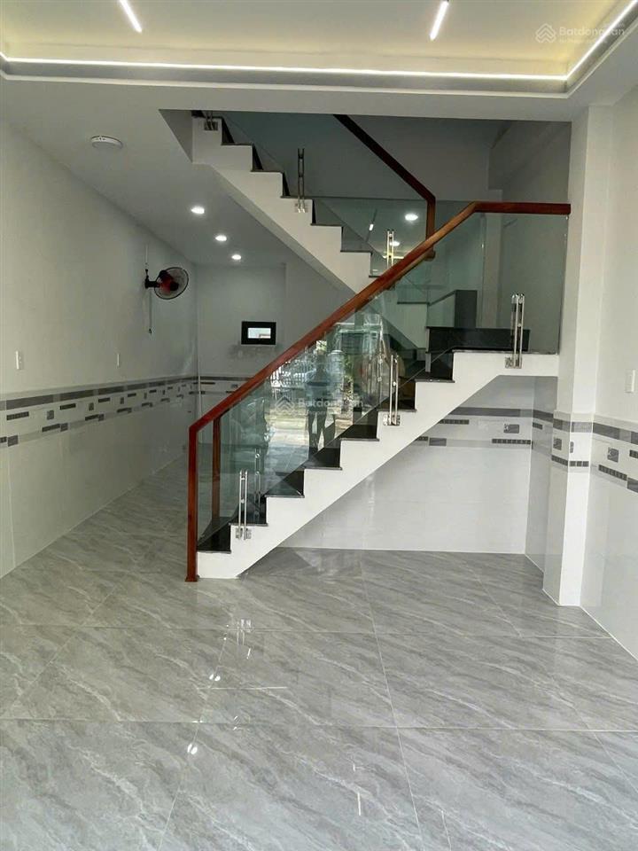 Cho thuê nhà hẻm xe tải, 1t1l 2pn 2wc gần ql13   0909 714 ***