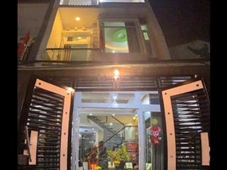 Nhà hẻm ô tô 1 trệt 2 lầu, 3pn 3wc gần sân banh linh xuân
