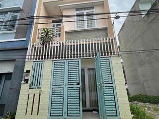 Cho thuê nhà hxt, 1 trệt 2 lầu, 3pn 3wc gần làng đại học thủ đức