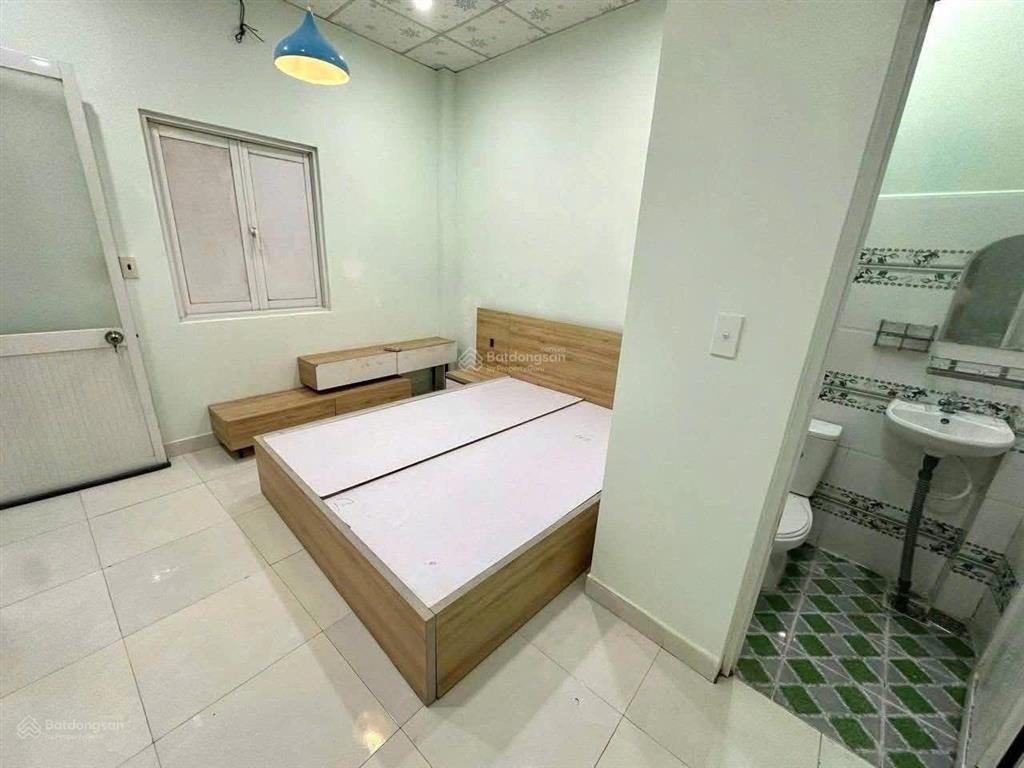 Cho thuê nhà hxt full nội thất ngay cầu vượt gò dưa chỉ 7 triệu