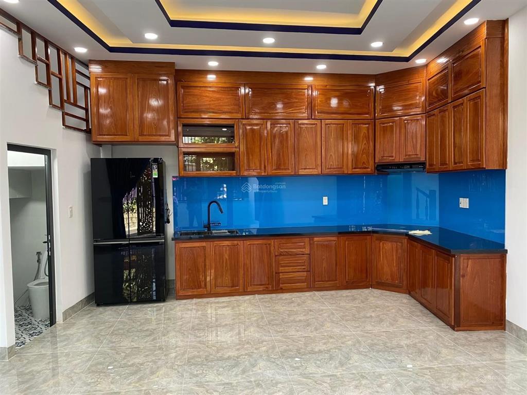 Bán căn góc mặt tiền mai an tiên gần đường 2/4 và đại học nha trang