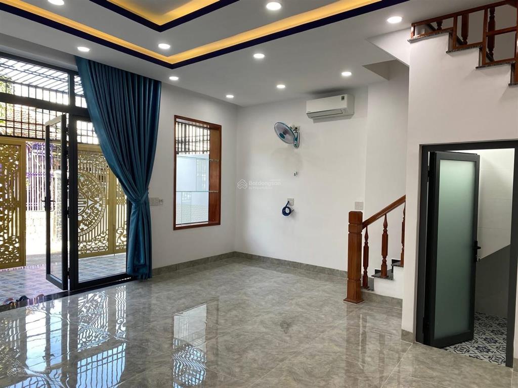 Bán căn góc mặt tiền mai an tiên gần đường 2/4 và đại học nha trang