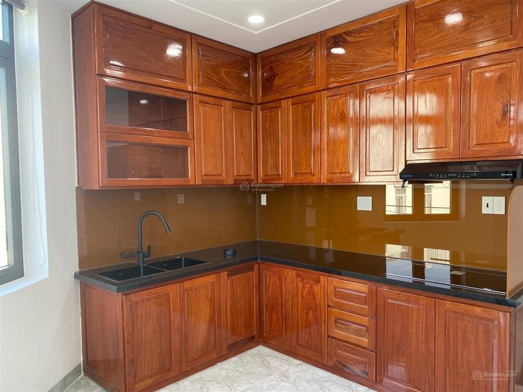 Bán căn góc mặt tiền mai an tiên gần đường 2/4 và đại học nha trang