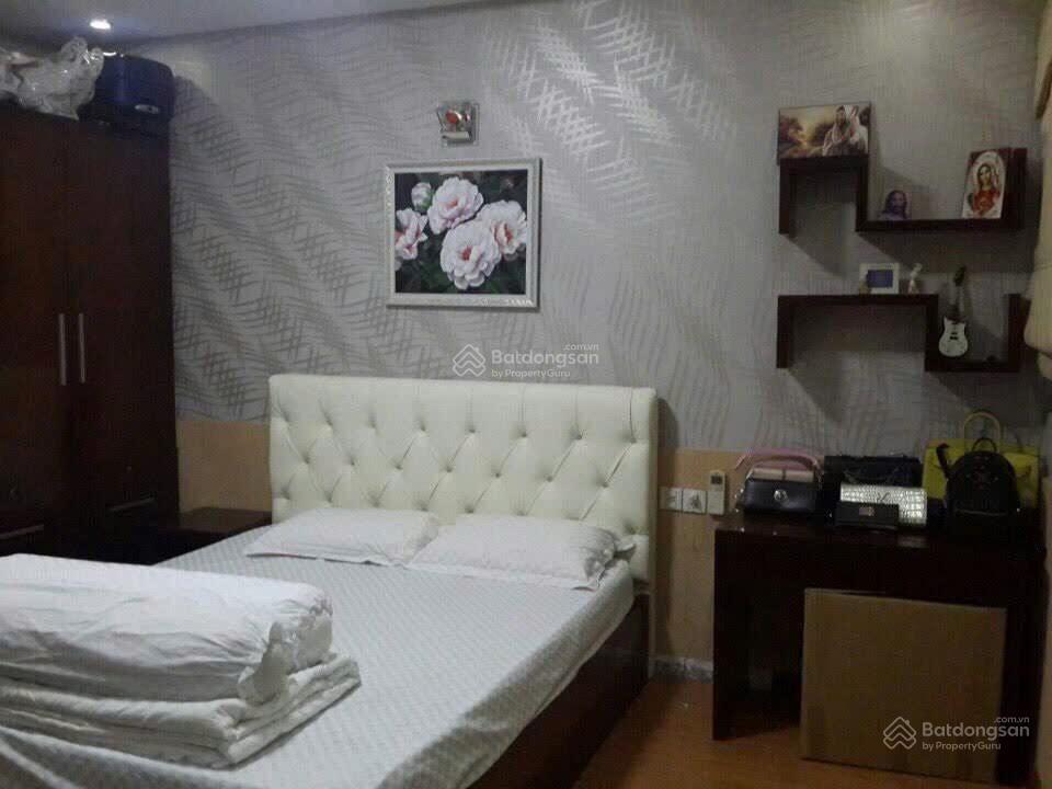 Cam kết giá rẻ nhất. chung cư 312 lạc long quân, 3,2tỷ, 68m2, ssh thang máy.