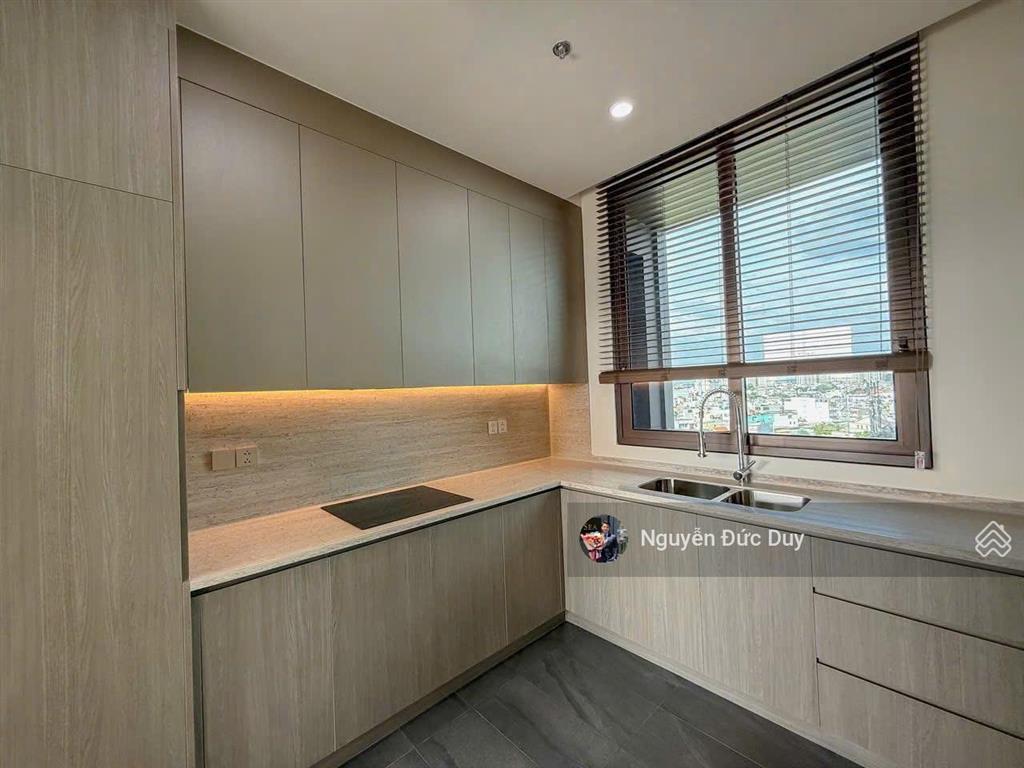 Duy nhất giá 34.9 tỷ allin căn 3pn2wc 220m2 lầu cao view sông, layout chuẩn