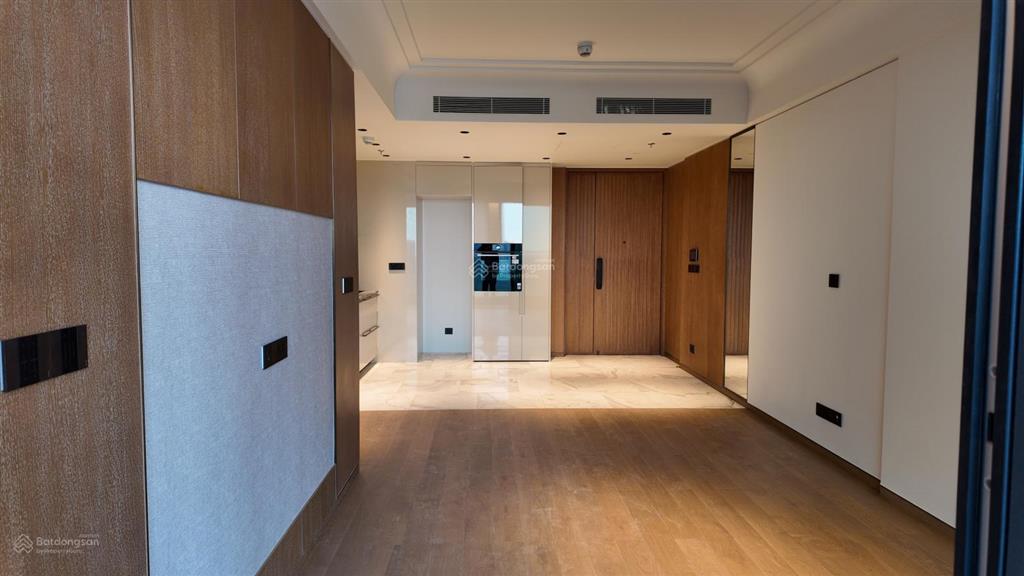 Giá 38.5 tỷ thấp hơn thị trường 8 tỷ căn 2pn 88m2 tòa sea view trực diện pháo hoa, cầu ba son.