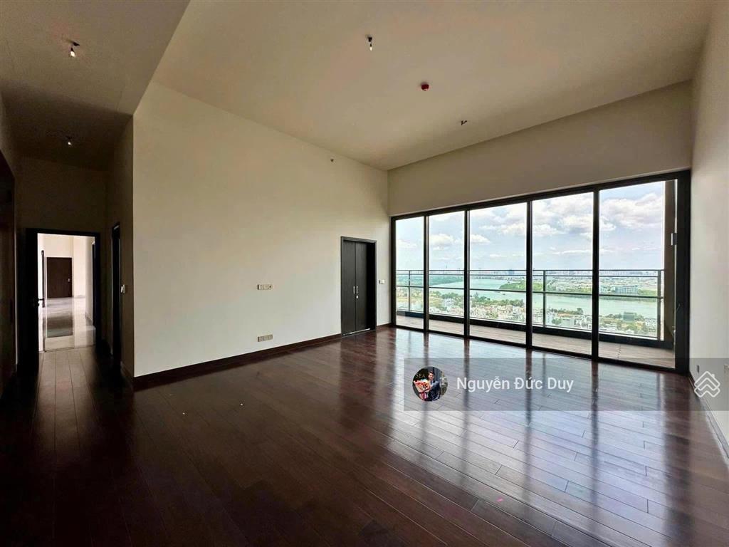 Giá tốt 41,9 tỷ căn 3pn 325m2, hồ bơi riêng layout đặt biệt sở hữu 2 sân vườn siêu hiếm