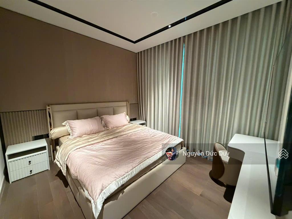 Căn 2pn  2wc 84m2 giá 60tr/tháng bao phí quản lý, view sông sg, cầu ba son, pháo hoa