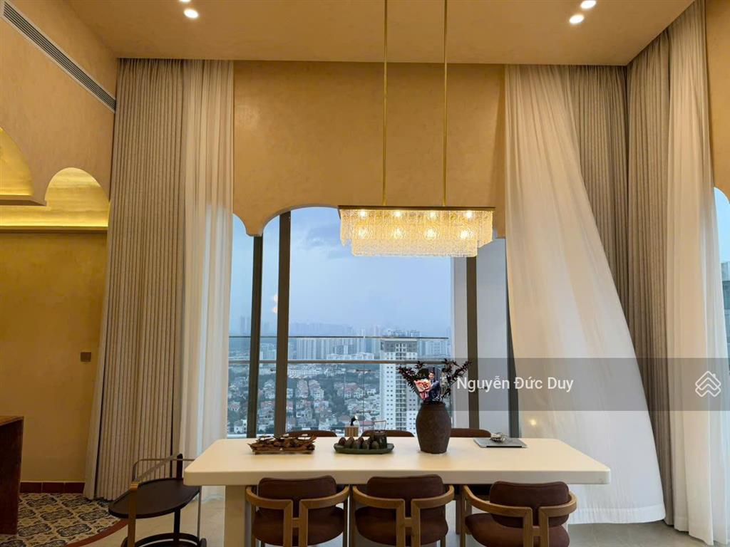 Penthouse địa trung hải độc bản 217m2 4pn siêu vip. view trực diện sông nhà mới 100%