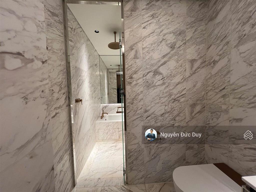 Giá 38 tr/tháng tòa sea  jw marriott căn 1pn  1wc 57m2. miễn phí quản lý