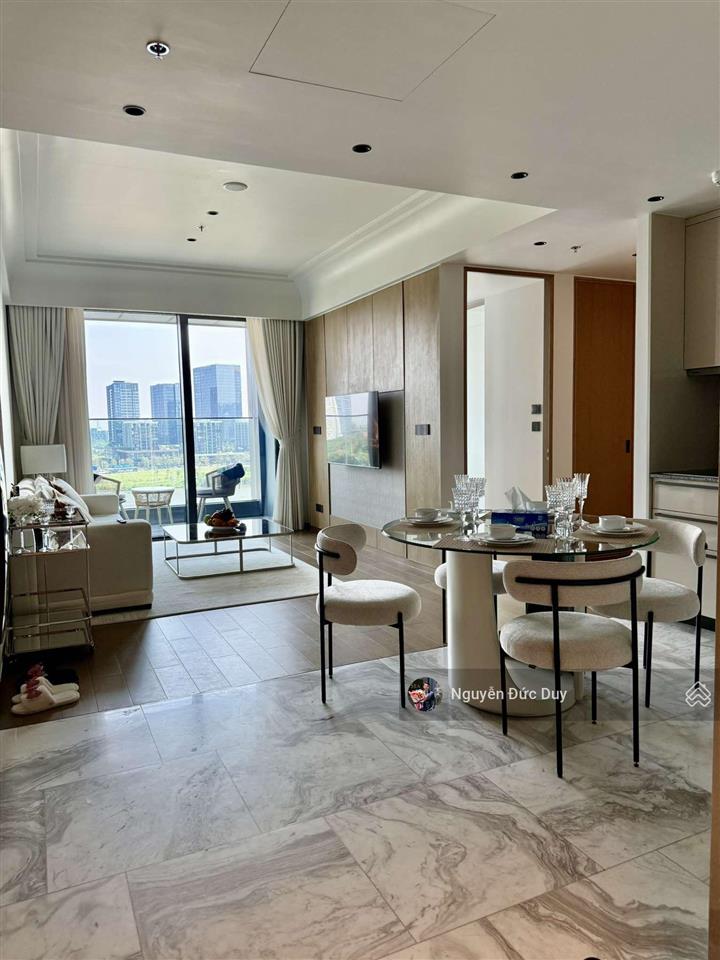 Giá 85tr/tháng căn 2pn  2wc góc lầu cao 93m2 full nội thất view trực diện cầu ba son, pháo hoa
