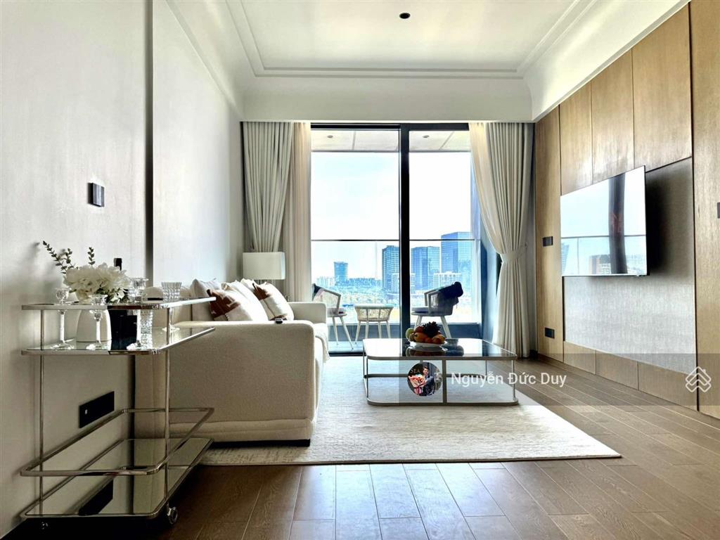 Giá 85tr/tháng căn 2pn  2wc góc lầu cao 93m2 full nội thất view trực diện cầu ba son, pháo hoa