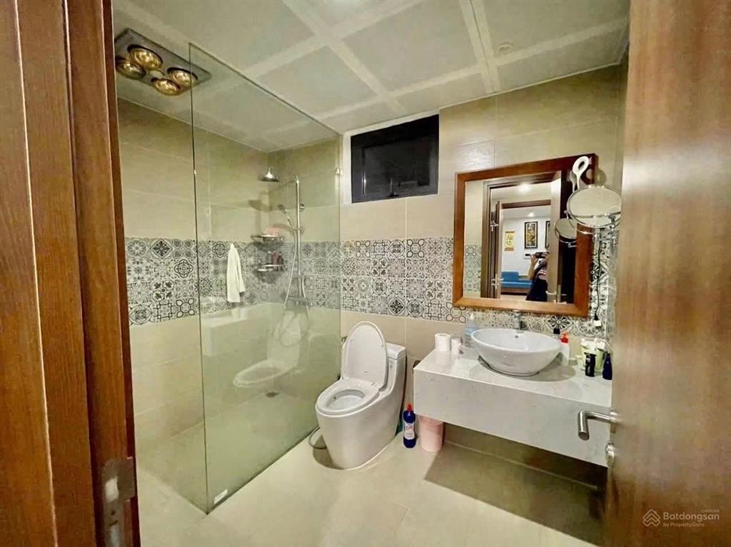 Chính chủ cho thuê căn hộ tầng cao view đẹp tòa n01t4 ngoại giao đoàn