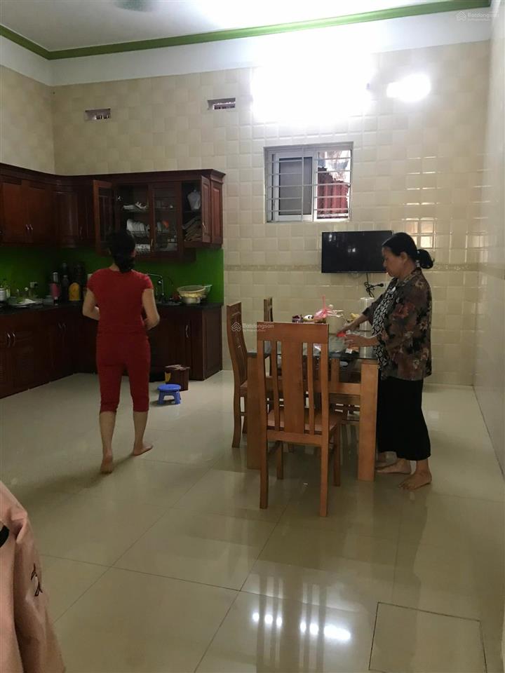Chính chủ cho thuê nhà riêng tại 54 ngõ 16 võ văn tần, 12 triệu, 70 m2  4pn   0974 483 ***