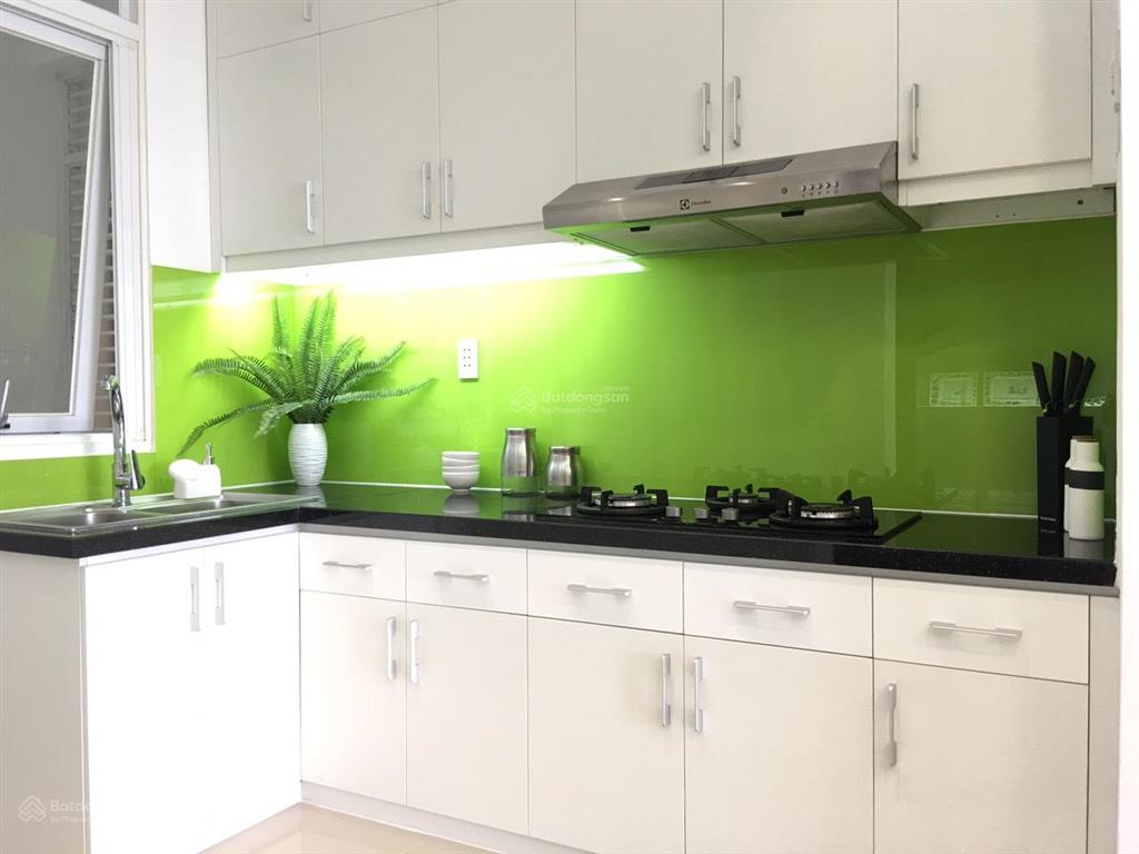 Cần bán căn hộ riverside residence, phú mỹ hưng, giá 7tỷ9