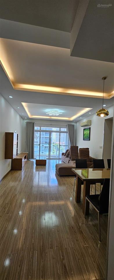 Cần cho thuê căn hộ riverside residence phú mỹ hưng, 85m2 căn góc, giá 18tr