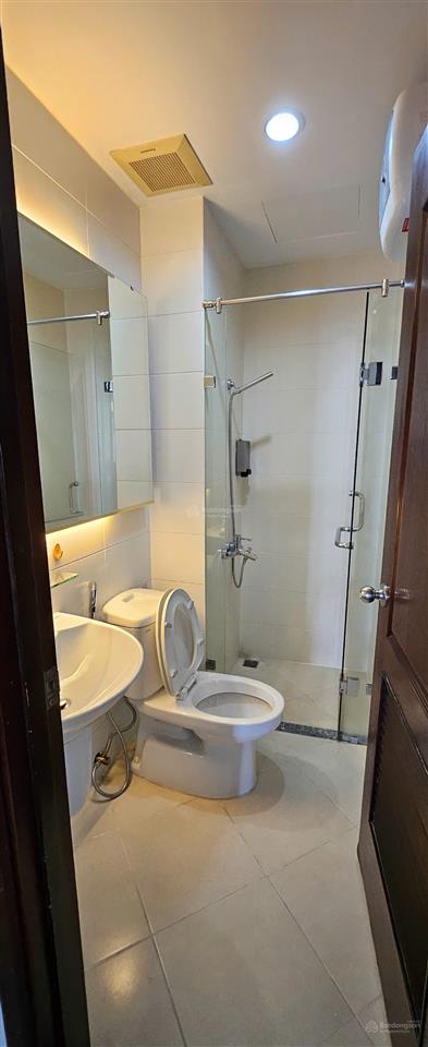 Cần cho thuê căn hộ riverside residence phú mỹ hưng, 85m2 căn góc, giá 18tr