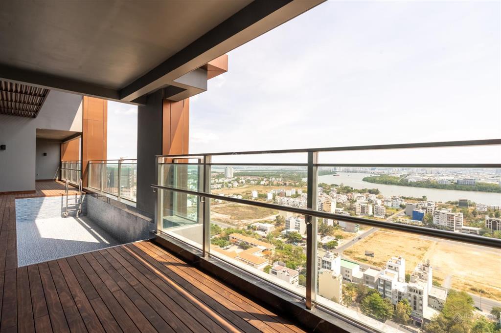 Giá 43 tỷ define  sky villa 04 phòng ngủ, mã 02b hồ bơi riêng, tầng trung.  0931 356 ***