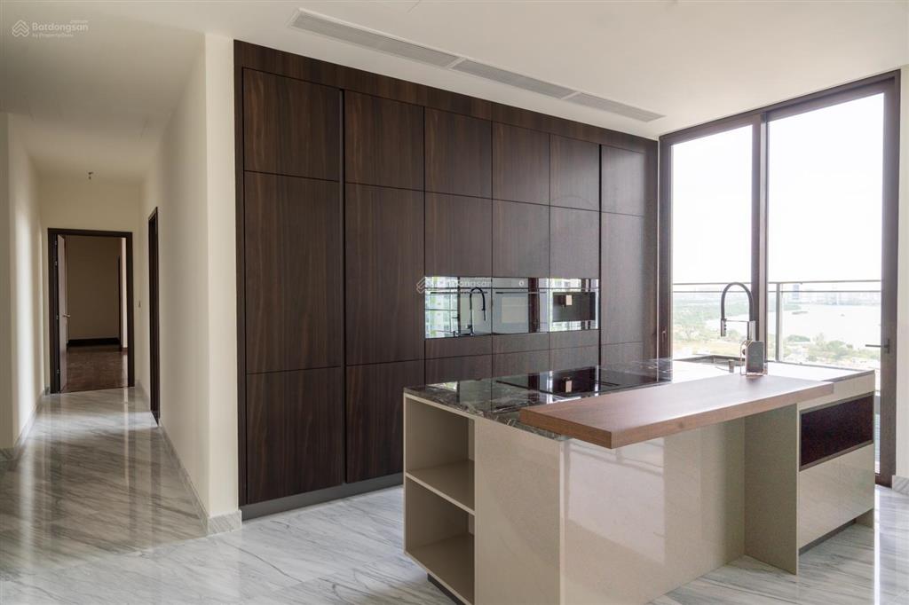 Giá 43 tỷ define  sky villa 04 phòng ngủ, mã 02b hồ bơi riêng, tầng trung.  0931 356 ***