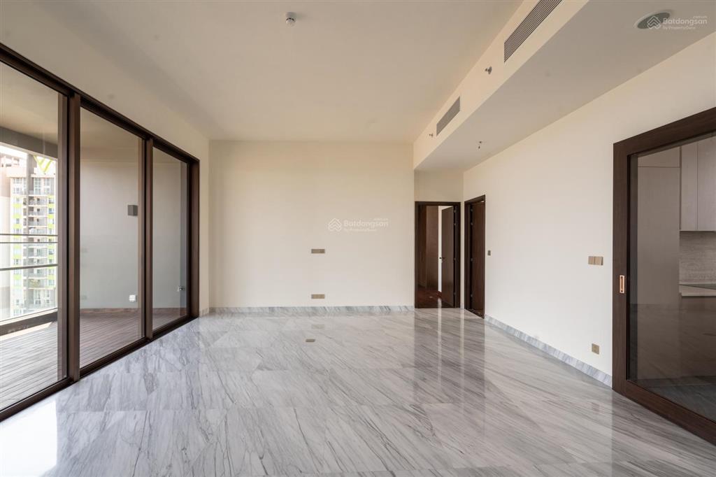 Giá 43 tỷ define  sky villa 04 phòng ngủ, mã 02b hồ bơi riêng, tầng trung.  0931 356 ***