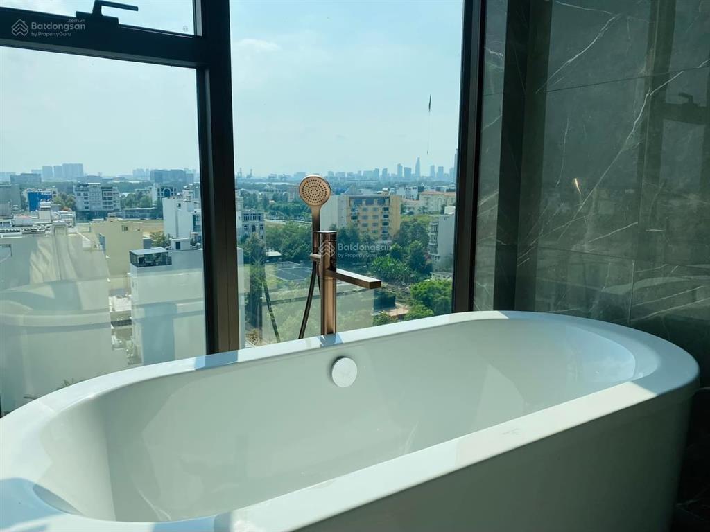 Tầng cao define  căn 03 phòng ngủ 220.8m2 sân vườn riêng trên cao. giá 39,8tỷ  0931 356 ***