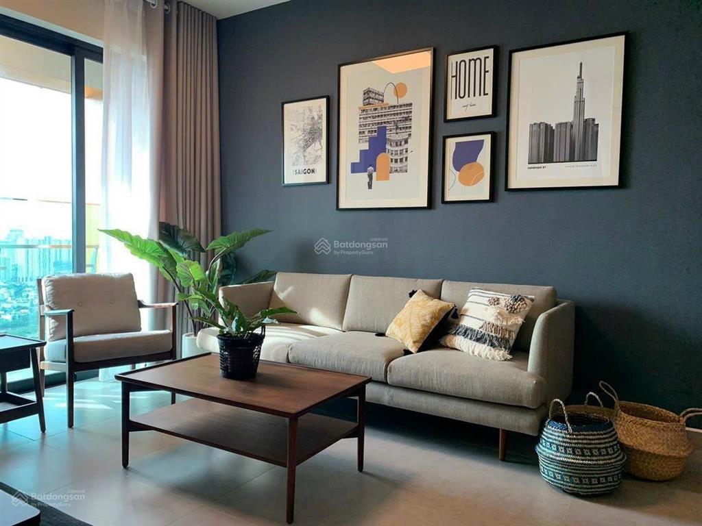 Căn đẹp căn 03 phòng 106m2, tòa berdaz, tầng cao, view q1 + lm81. giá 13,9 tỷ.  0931 356 ***