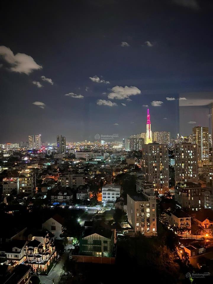 Giá tốt! bán 02 phòng ngủ thaodien green, mã căn 09 dt 84m2, view lm81, giá 16 tỷ.  0931 356 ***