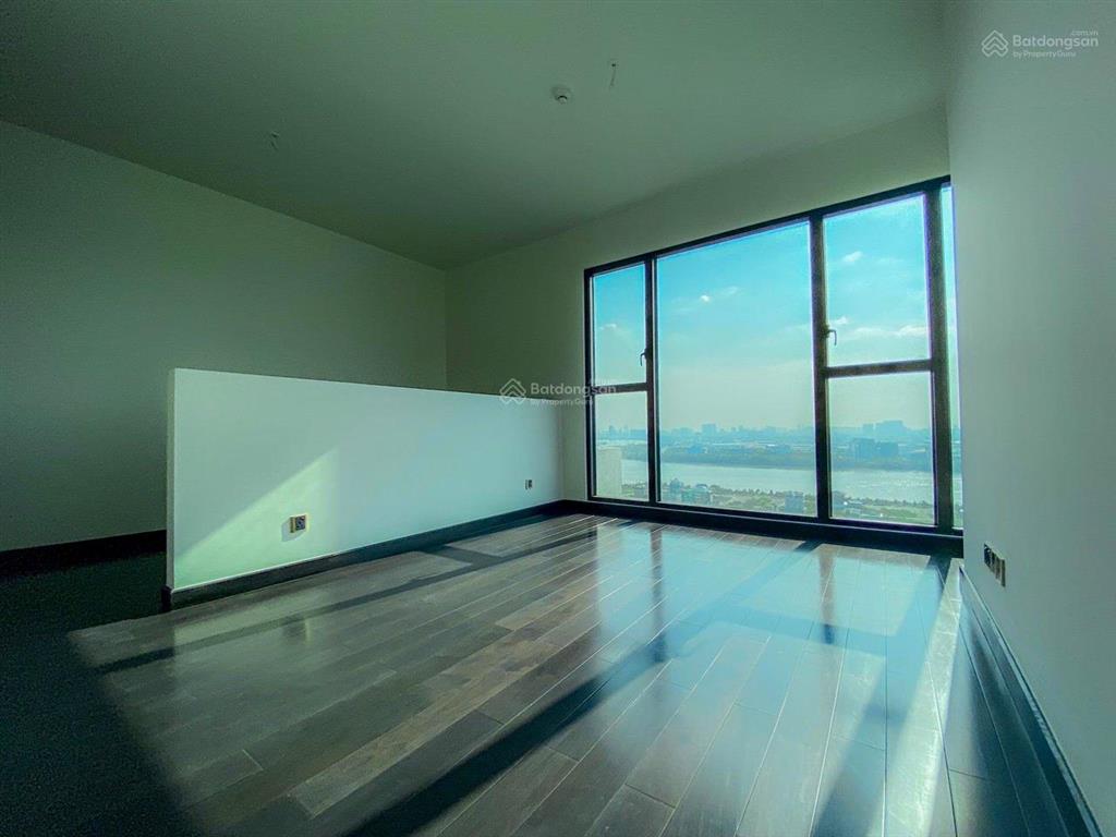 Tầng cao sky mansion toà altaz, 4 phòng ngủ 239m2 trục 01 view sông. giá 40 tỷ.  0931 356 ***