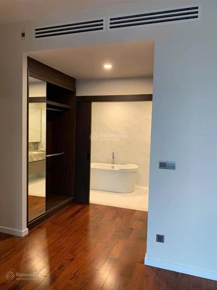 Căn 04 phòng ngủ tòa t3  q2 thảo điền dt 183 m², tầng cao view sông. giá 40 tỷ.  0931 356 ***