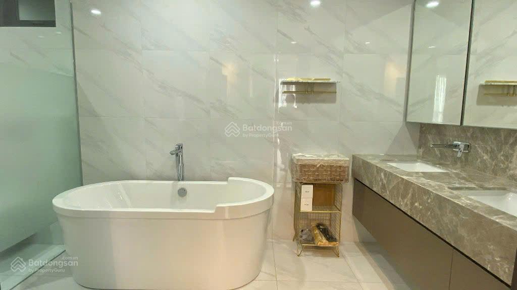 Căn 04 phòng ngủ tòa t3  q2 thảo điền dt 183 m², tầng cao view sông. giá 40 tỷ.  0931 356 ***