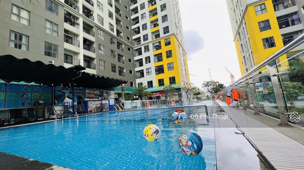 Bán căn góc 2pn2wc ban công đông nam, view đẹp. liền kề bcons city mall. sổ hồng sẵn, không vay