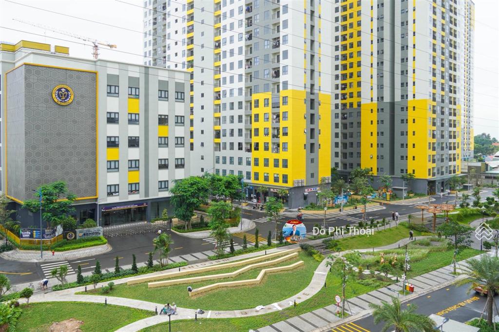 Bán nhanh căn hộ 2pn2wc bcons city sẵn hđ thuê 14tr/th giá 2tỷ7 bao full. tháp có bcons city mall
