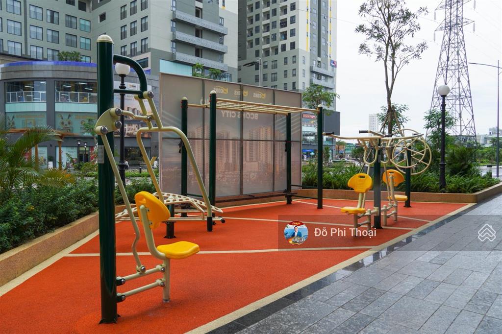 Bán nhanh căn hộ 2pn2wc bcons city sẵn hđ thuê 14tr/th giá 2tỷ7 bao full. tháp có bcons city mall