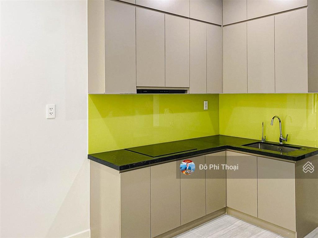 Bán nhanh căn hộ 2pn2wc bcons city sẵn hđ thuê 14tr/th giá 2tỷ7 bao full. tháp có bcons city mall