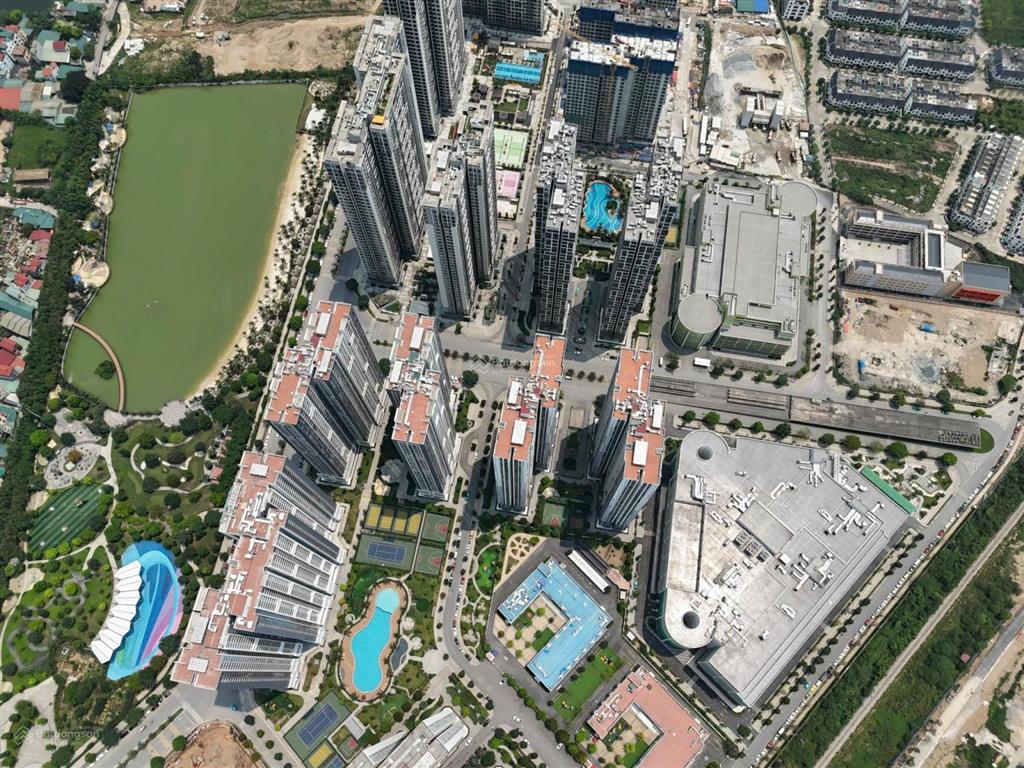 Chính chủ bán căn 43m² có sổ rồi ở tòa i5 imperia smart city, hướng đông bắc view hồ giá 3,6x tỷ