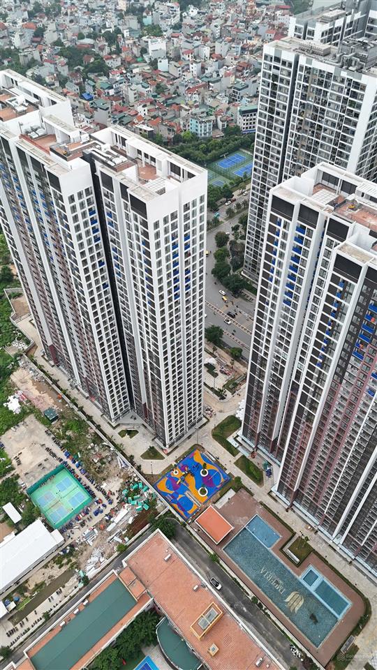 Cắt lỗ căn góc 2pn+1/64m2 giá 4.4 tỷ bao phí, giá hời gần nhà để xe, nội thất full
