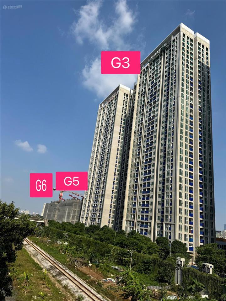 Chính chủ bán căn 3pn2wc 64m2 sola park bàn giao tháng 3 sang năm, miễn phí dịch vụ giá chỉ 4.3 tỷ